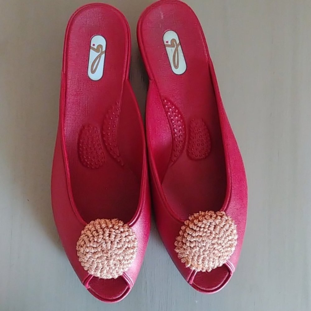 OKA b. Red Slip on wedges with Gold accent